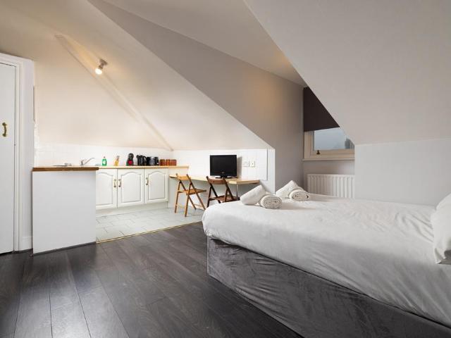 Apartment for rent in Swiss Cottage, Greater London