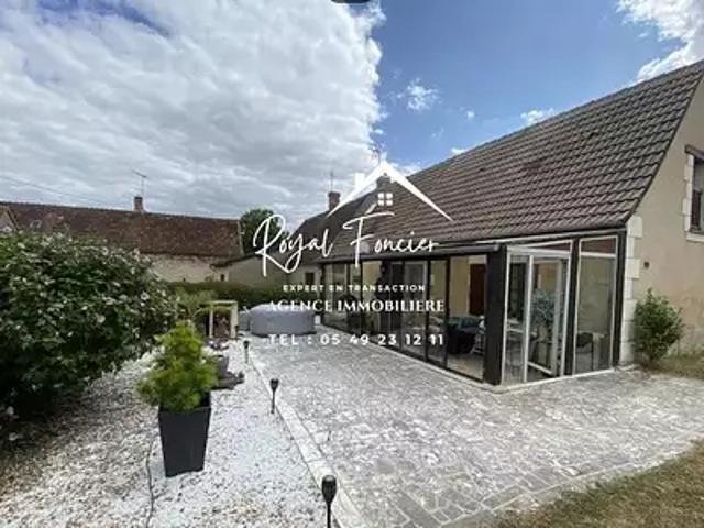 Maison vente à Loches, Charnizay