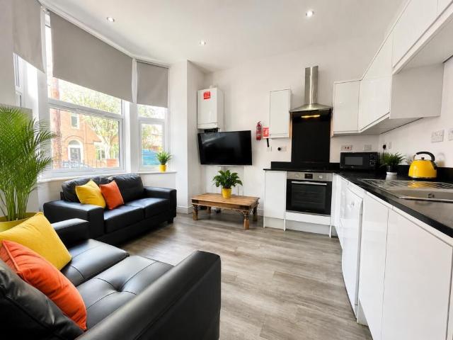 House for rent in Compton Acres, Barton In Fabis
