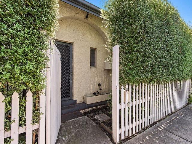 Apartment for rent in St Kilda, Melbourne
