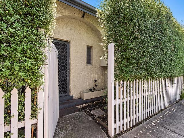 Apartment for rent in St Kilda, Melbourne