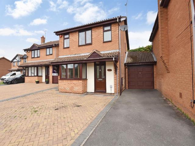 House for rent in Corby Village, Corby