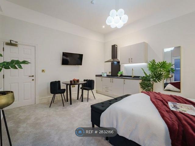 Room for rent in New Normanton, East Midlands