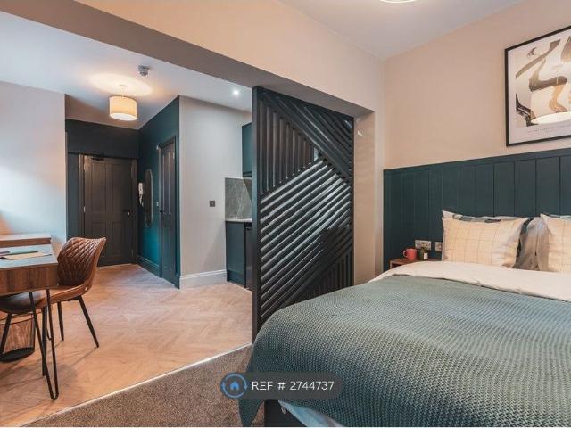 Room for rent in New Normanton, East Midlands
