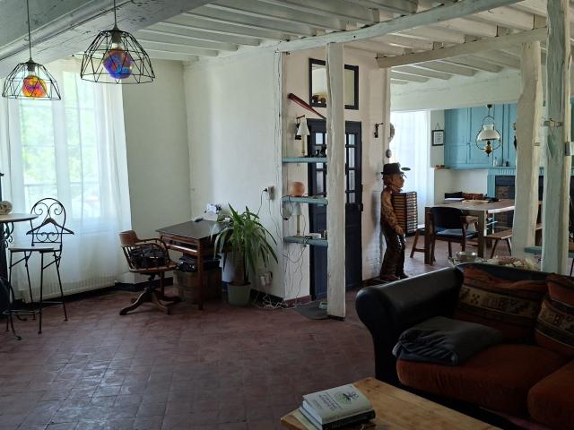Maison vente à Auxerre, Charny