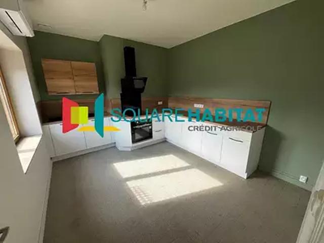 Maison location à Le Bourg, Charrin