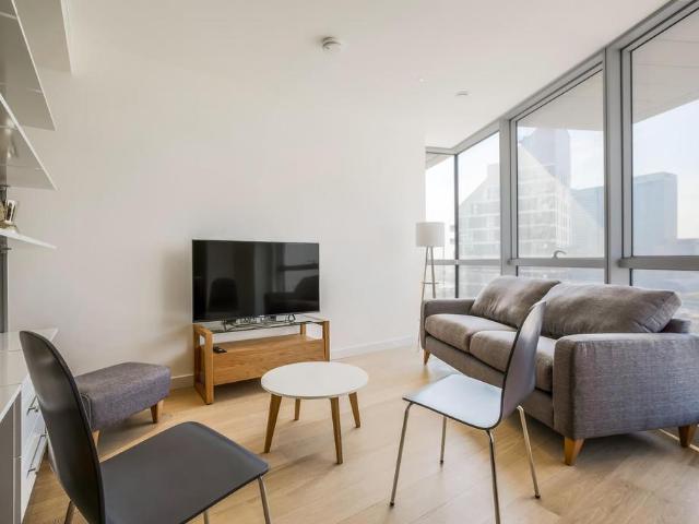 House for rent in Limehouse, Greater London
