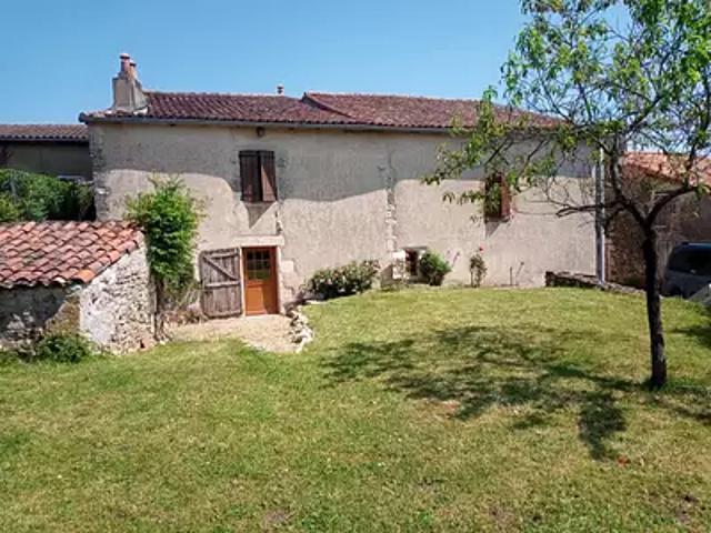 Maison vente à Montmorillon, Charroux