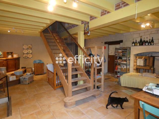 Maison vente à Vichy, Charroux
