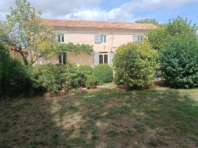 Maison vente à Charroux, Vienne