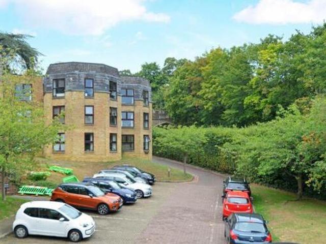 House for sale in Binscombe, Fole