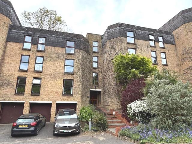 House for rent in Binscombe, Fole