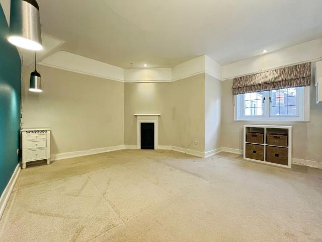 House for rent in Sunningdale, Windsor and Maidenhead