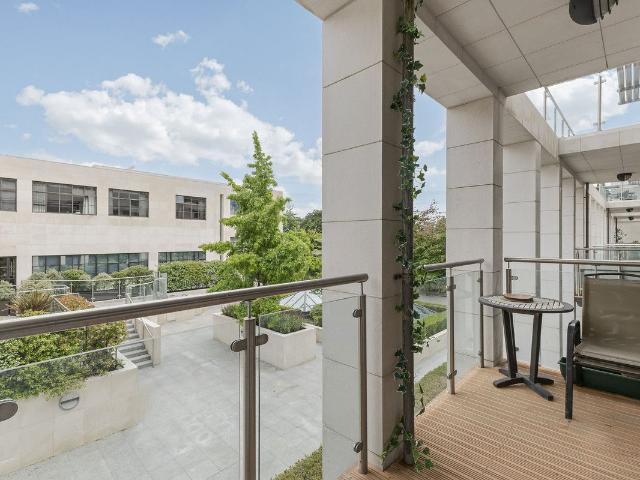 Apartment for rent in Sunninghill and Ascot, Sunninghill