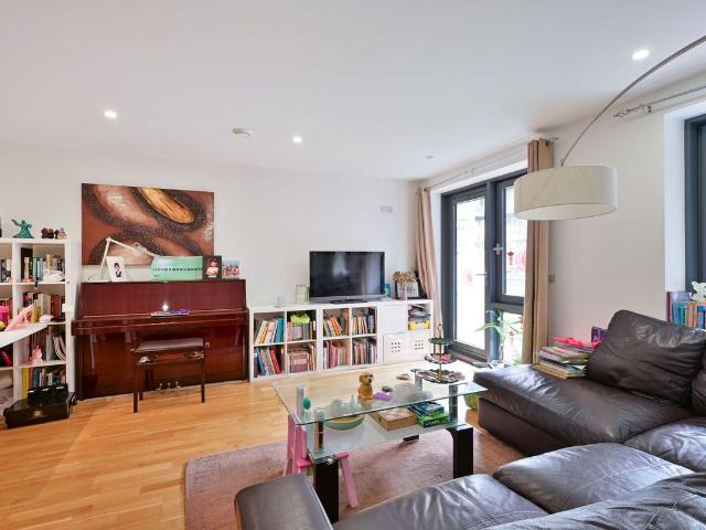 Apartment for rent in Putney, Greater London