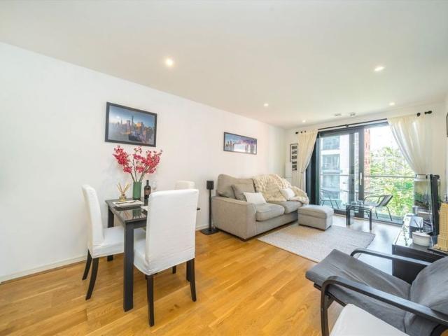 Apartment for rent in Roehampton, Greater London