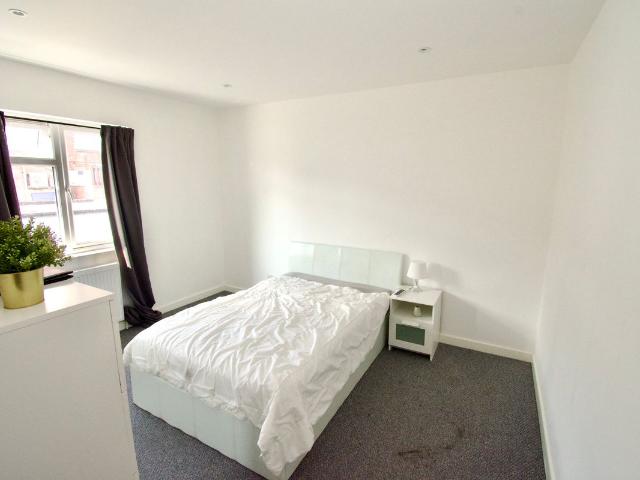 Studio for rent in Dollis Hill, Greater London