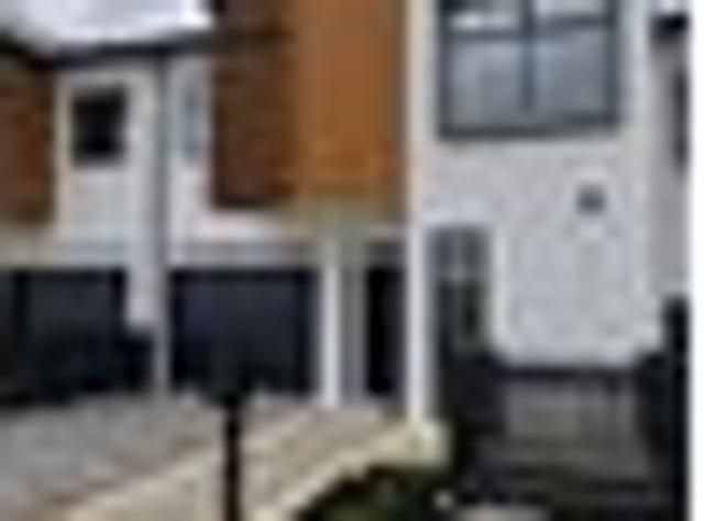 Townhouse for rent in Greenhill Park, Hamilton City