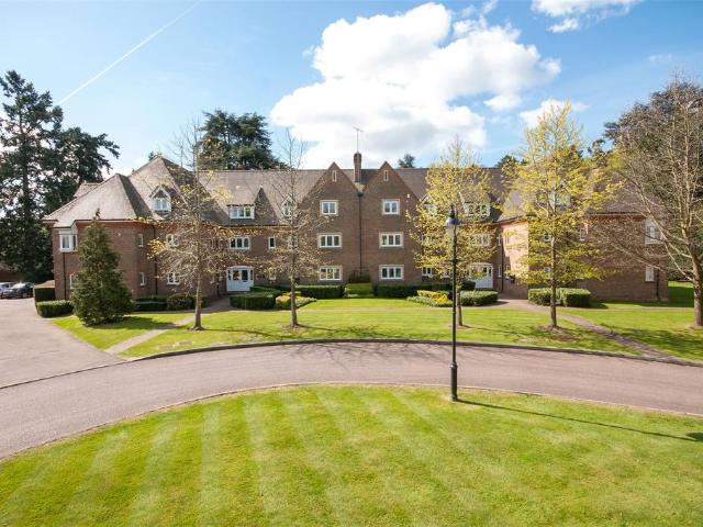 Apartment for rent in Dorking, Mole Valley