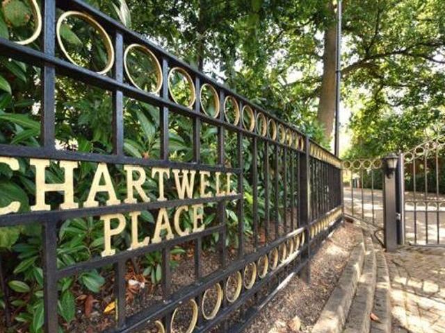House for sale in Greater London