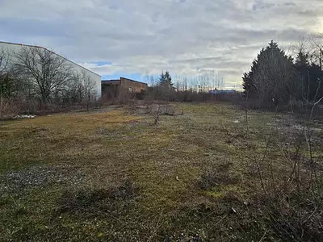 Terrain vente à La Tour-du-Pin, Charvieu-chavagneux