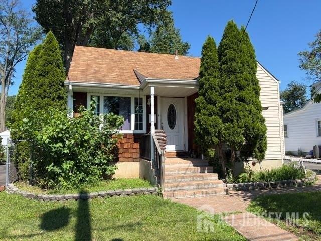 House for sale in Avenel, New Jersey