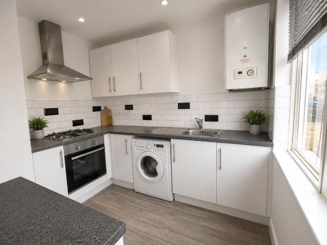Apartment for rent in Collier Row, Greater London
