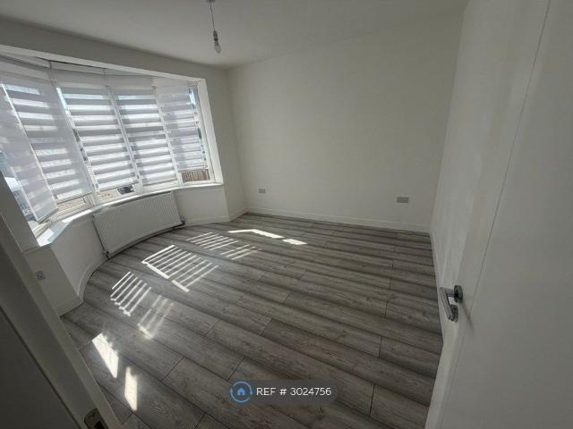 House for rent in Collier Row, Greater London
