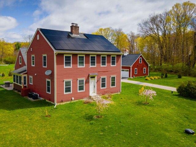 House for sale in Thompson