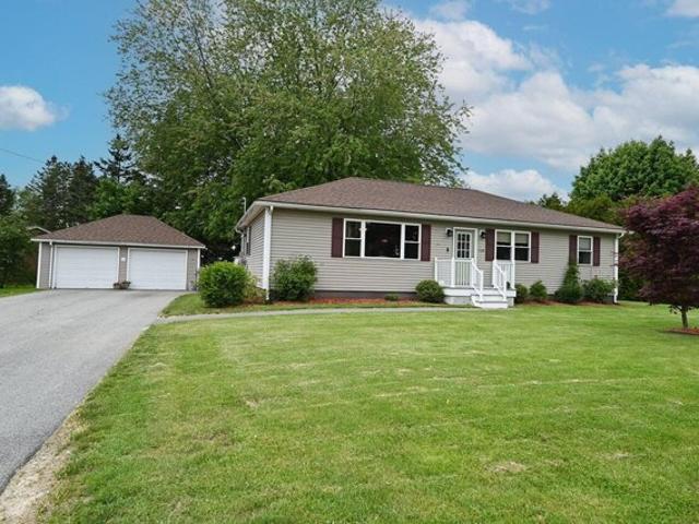House for sale in Maine