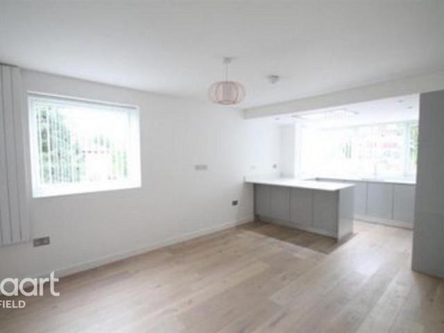 Apartment for rent in Southgate, Oakwood