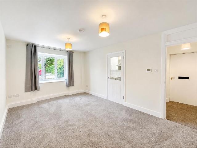 Apartment for rent in Southgate, Oakwood