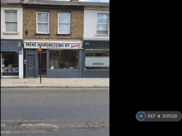 House for rent in London Borough of Enfield, Greater London
