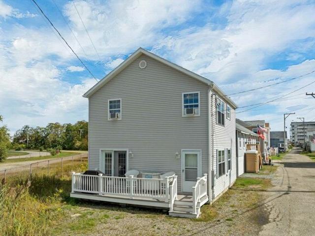 House for sale in Hampton Beach, Hampton