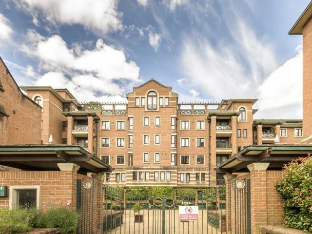 Apartment for rent in Greater London