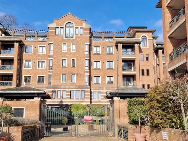 Apartment for rent in London Borough of Harrow, Greater London