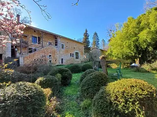 Maison vente à Confolens, Chasseneuil-sur-bonnieure