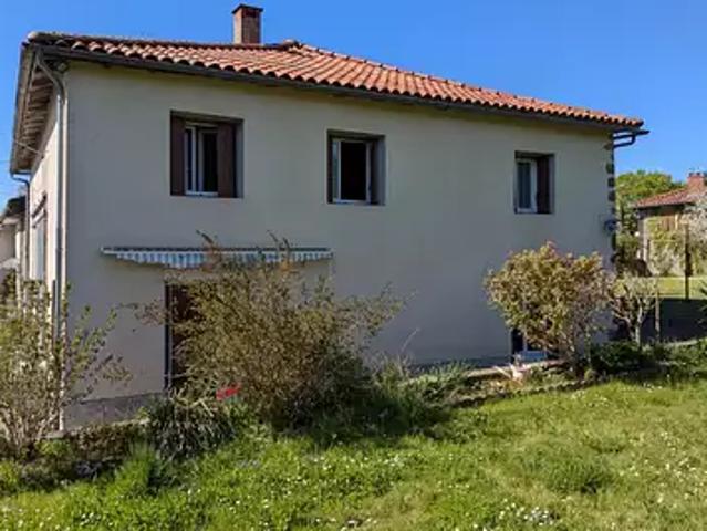 Maison vente à Confolens, Chassenon