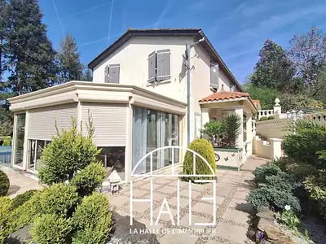 Maison vente à Confolens, Chassenon