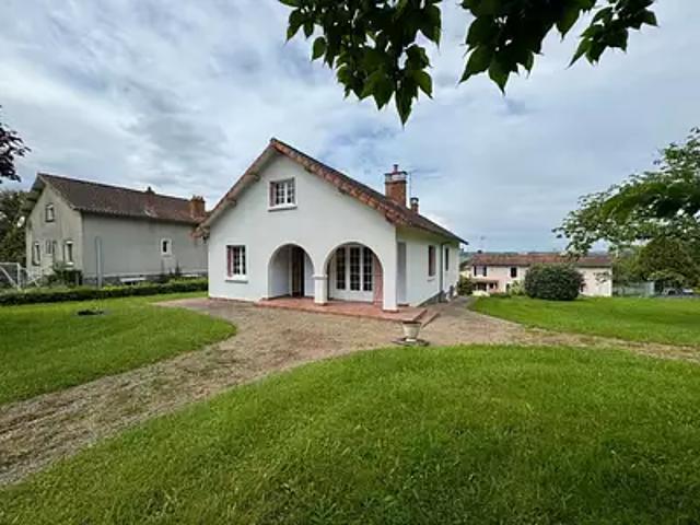 Maison vente à Confolens, Chassenon