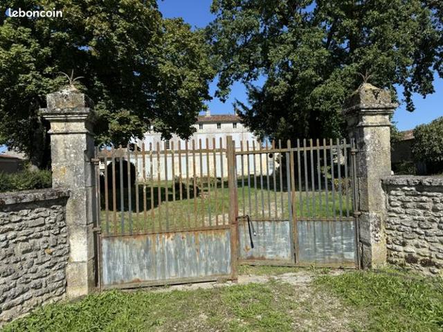 Maison vente à Saintes, Chérac