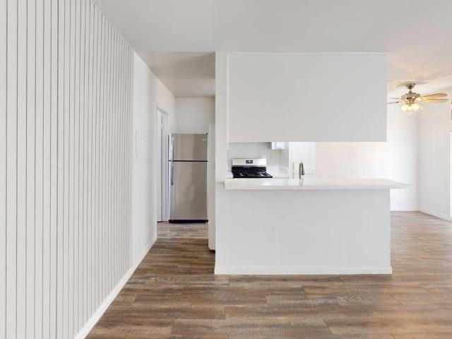 Apartment for rent in Canoga Park, California