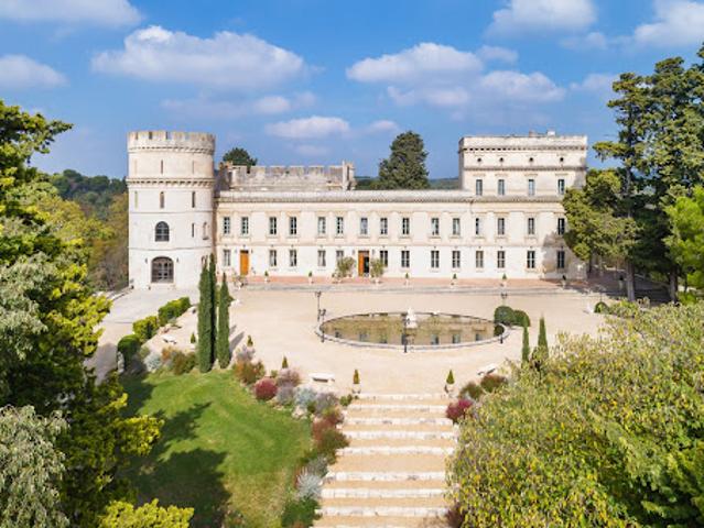 Château vente à Arles