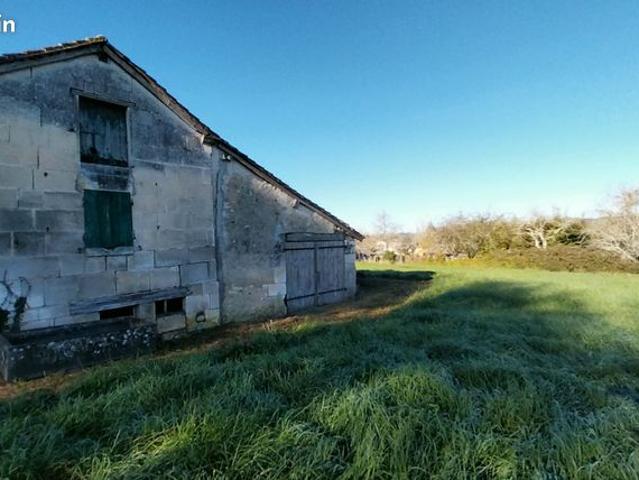 Maison vente à Nontron, Bourdeilles