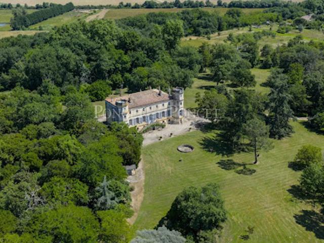 Château vente à Riom, Saint-sulpice