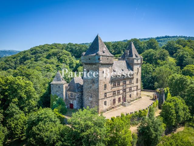Château vente à Aurillac, Vic-sur-cère