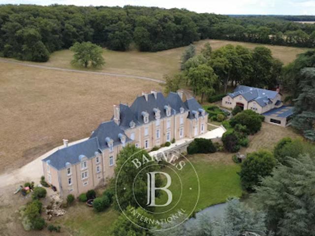 Château vente à Poitiers