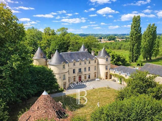 Château vente à Fontenay-le-Comte, La Châtaigneraie