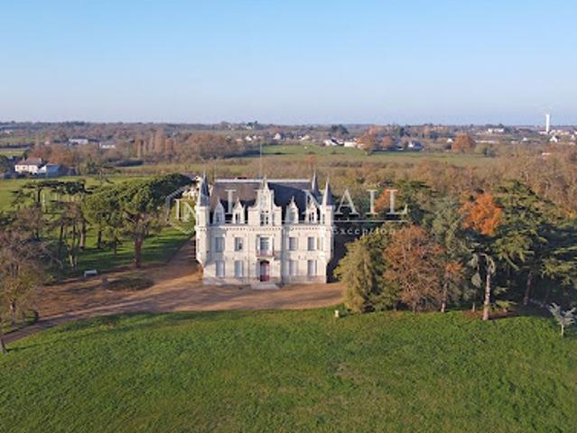 Château vente à Angers