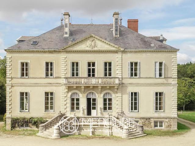 Château vente à La Roche-sur-Yon, Pays de la Loire